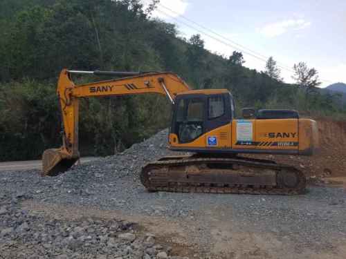 云南出售转让二手8500小时2011年三一重工SY235C挖掘机
