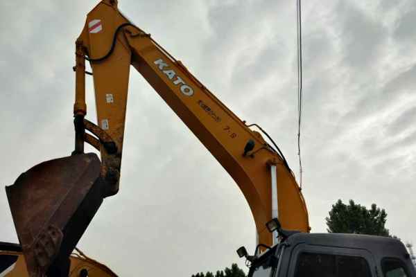 河南出售转让二手6500小时2011年加藤HD820V挖掘机