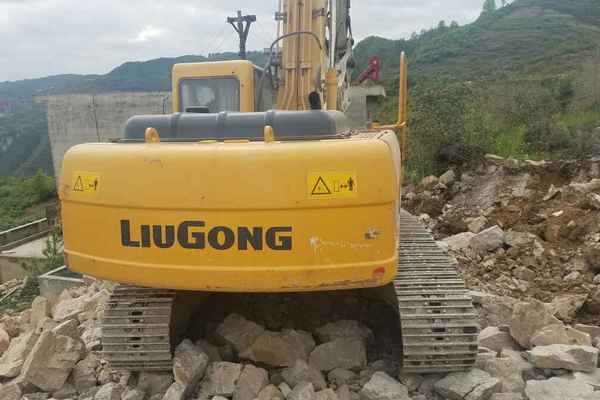 贵州出售转让二手5173小时2013年柳工CLG925D挖掘机