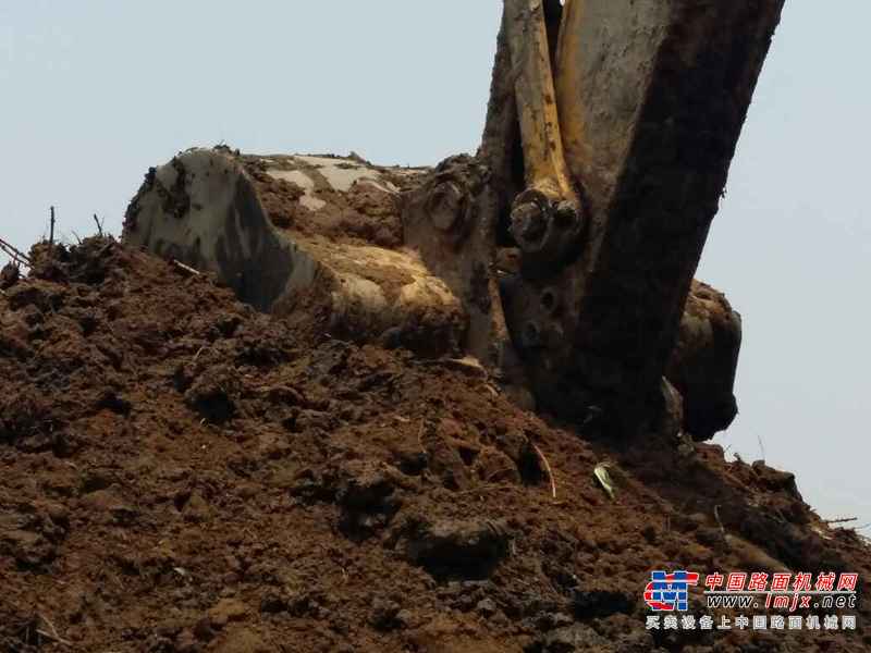 河北出售转让二手10000小时2010年小松PC200挖掘机