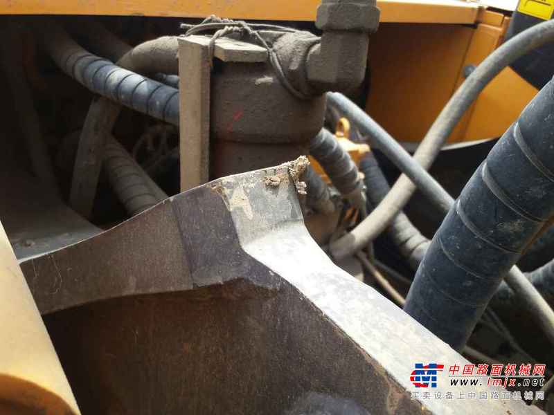 陕西出售转让二手2000小时2014年三一重工SY305C挖掘机