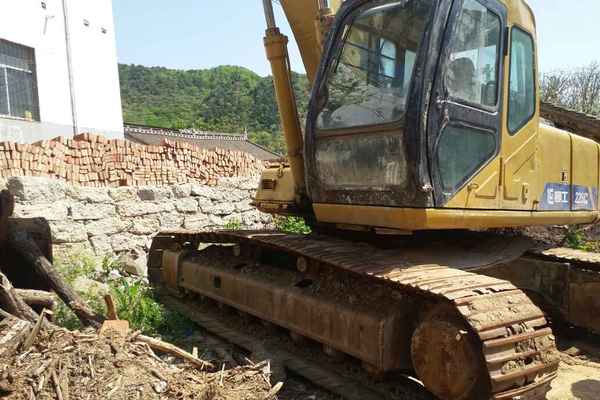 陕西出售转让二手6000小时2008年柳工CLG220挖掘机