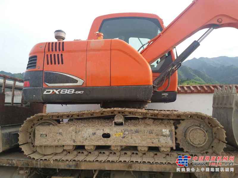 陕西出售转让二手166小时2017年斗山DX75挖掘机