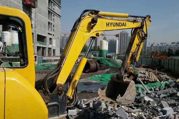 陕西出售转让二手7000小时2008年现代R60挖掘机