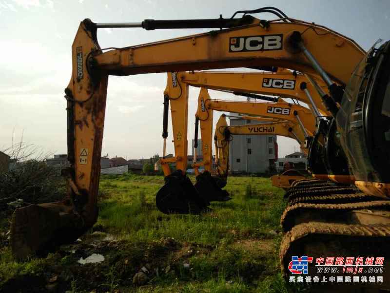 江西出售转让二手1小时2010年JCBJS220LC挖掘机