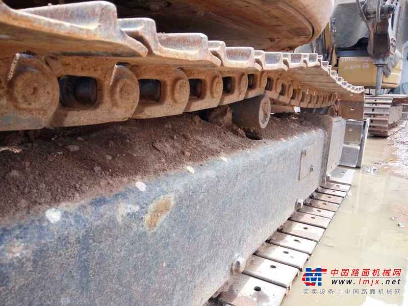 云南出售转让二手6000小时2009年卡特彼勒303挖掘机