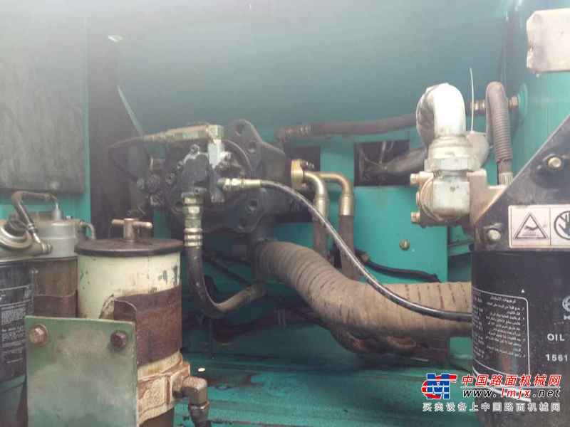 云南出售转让二手9835小时2009年神钢SK260LC挖掘机