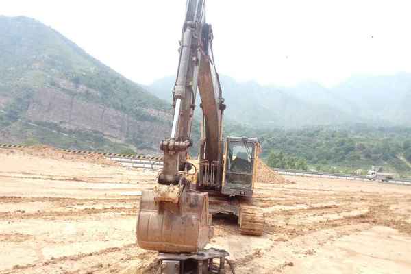 山西出售转让二手4500小时2011年沃尔沃EC210BPrime挖掘机