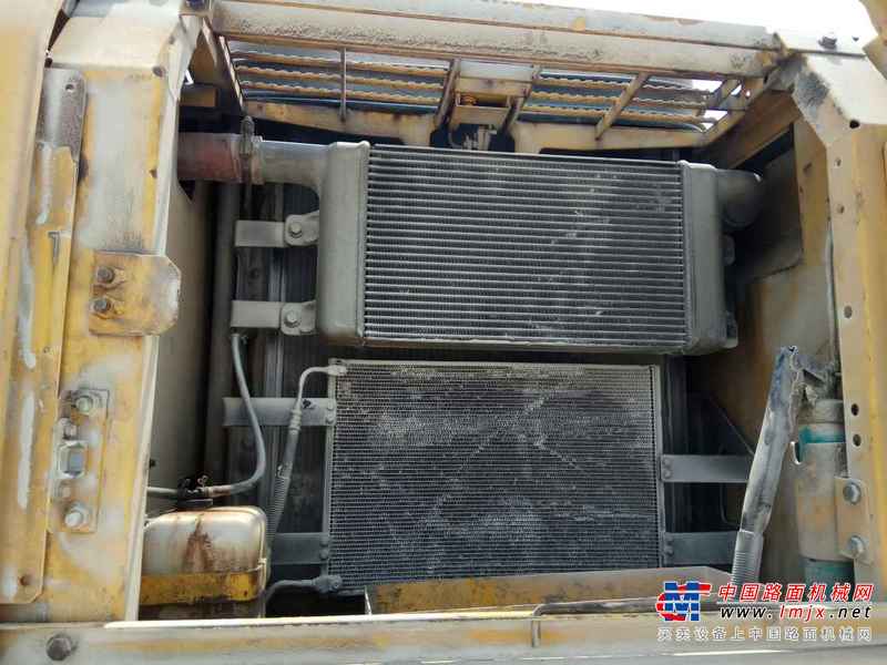 山东出售转让二手12000小时2008年小松PC220挖掘机