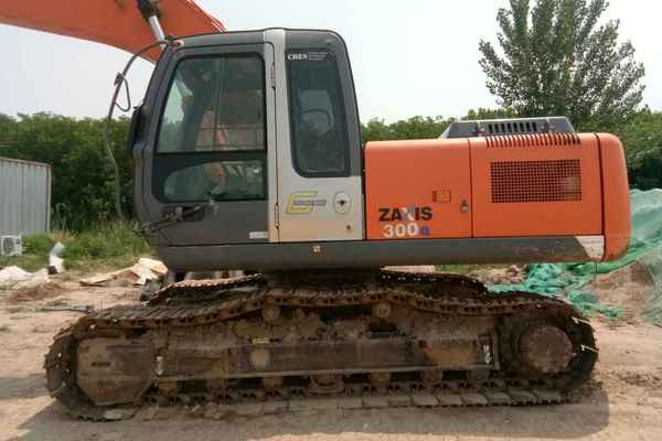 山东出售转让二手5000小时2011年日立ZX200挖掘机
