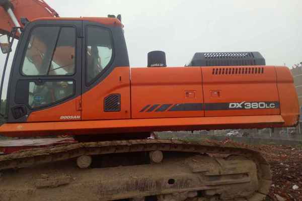 江西出售转让二手4500小时2013年斗山DX380LC挖掘机