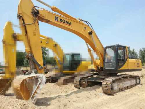 宁夏出售转让二手2400小时2015年厦工XG833挖掘机