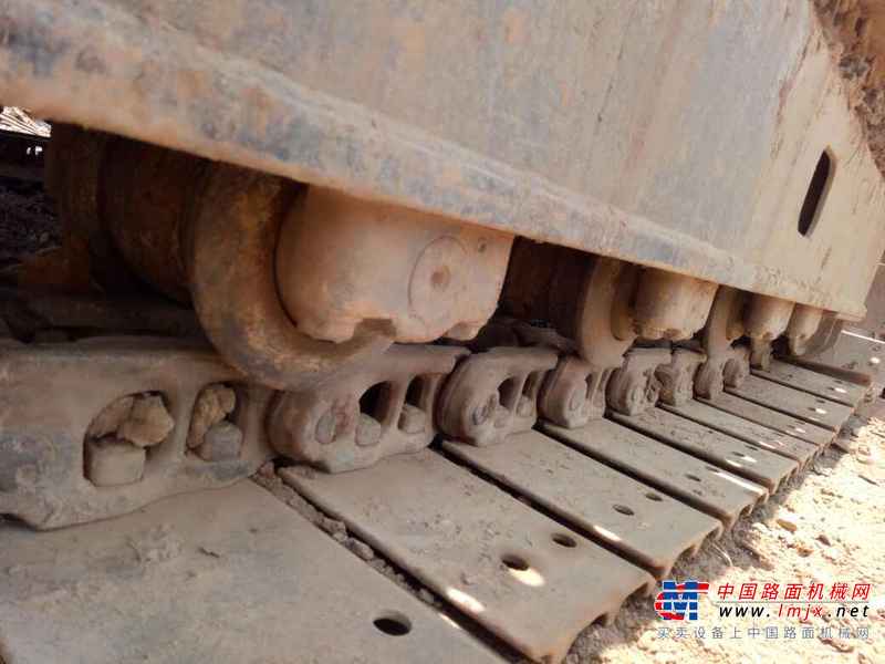 云南出售转让二手3250小时2013年龙工LG6085挖掘机