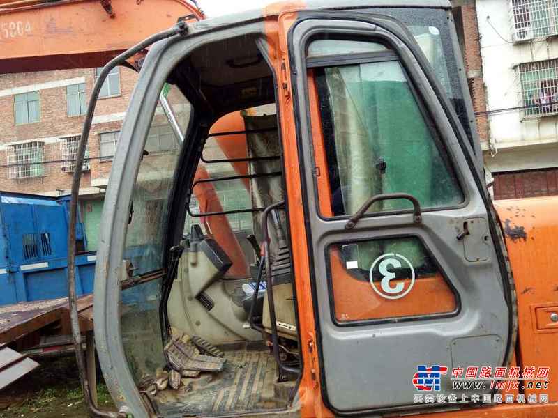 江西出售转让二手12000小时2010年日立ZX70挖掘机