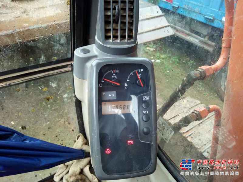 江西出售转让二手12000小时2010年日立ZX70挖掘机