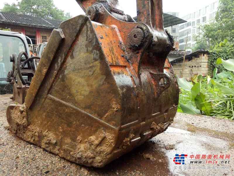 江西出售转让二手12000小时2010年日立ZX70挖掘机