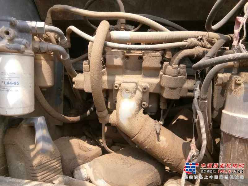 山东出售转让二手8000小时2009年日立ZX210LC挖掘机