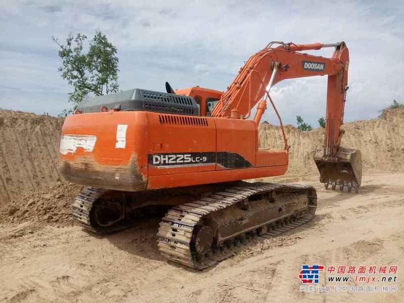 山西出售转让二手7500小时2011年斗山DH225LC挖掘机