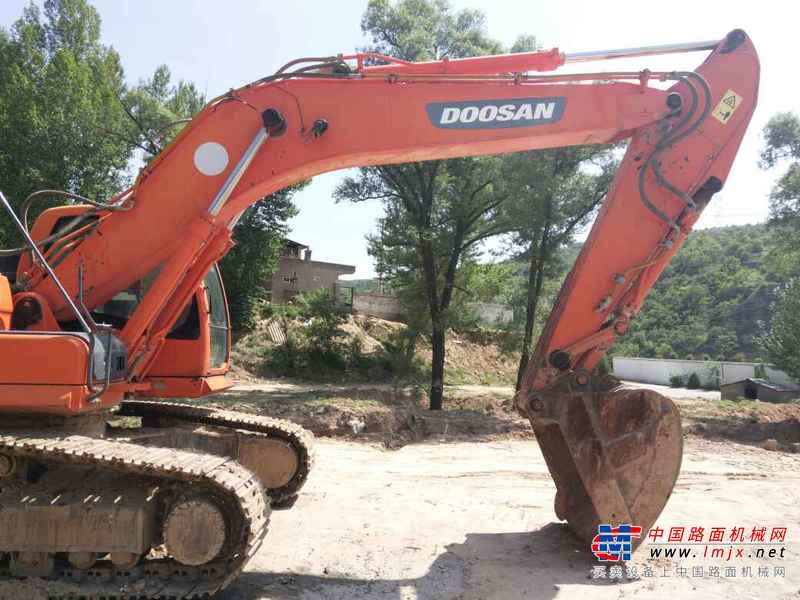 陕西出售转让二手6000小时2011年斗山DX260LC挖掘机