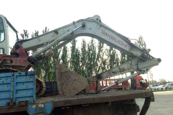宁夏出售转让二手11000小时2009年竹内TB180挖掘机