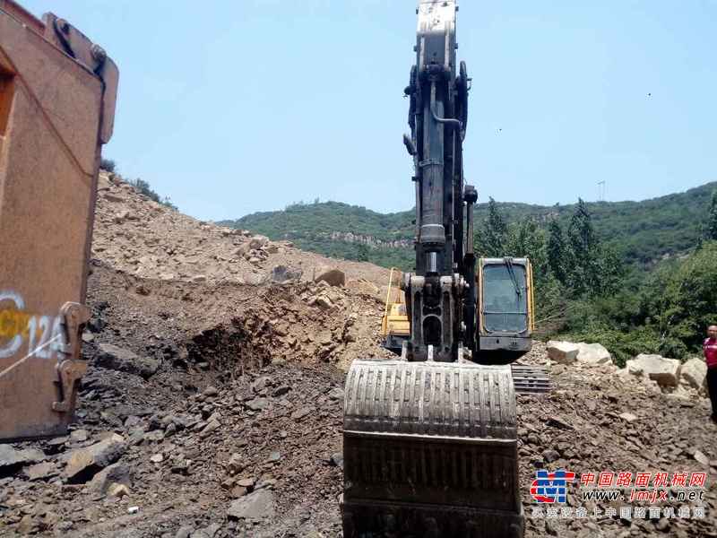 山西出售转让二手15000小时2011年沃尔沃EC460BLC挖掘机