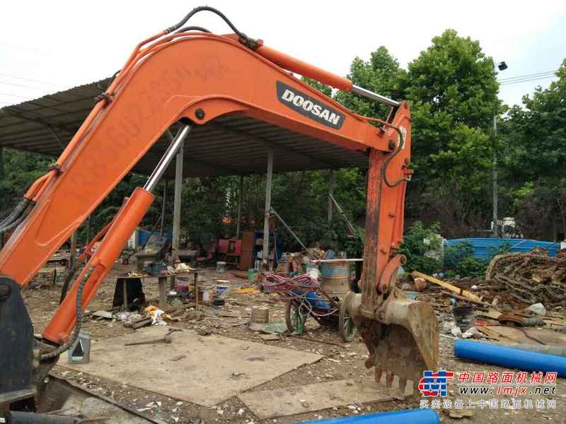 安徽出售转让二手9748小时2011年斗山DH55挖掘机