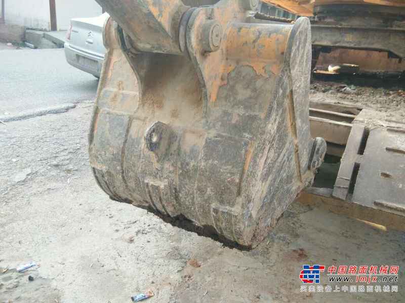 河南出售转让二手5000小时2011年龙工LG6060挖掘机