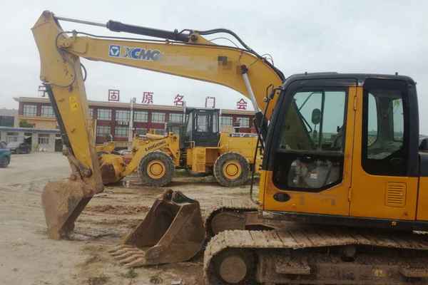 宁夏出售转让二手2100小时2015年徐工XE150D挖掘机
