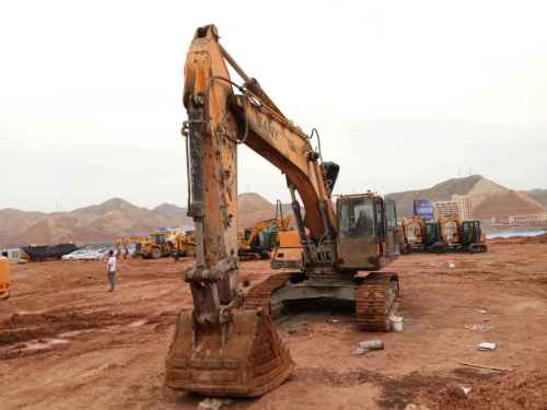 甘肃出售转让二手6000小时2013年三一重工SY285C挖掘机