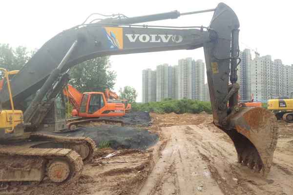 河南出售转让二手5200小时2013年沃尔沃EC380DL挖掘机