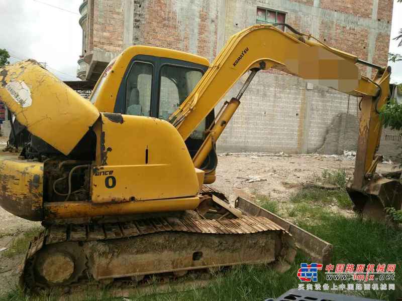 广西出售转让二手6542小时2006年小松PC60挖掘机