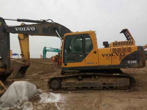 河北出售转让二手8000小时2010年沃尔沃EC210BLC挖掘机