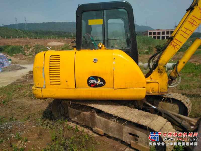 河南出售转让二手10000小时2005年现代R60挖掘机