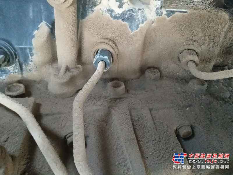辽宁出售转让二手8000小时2010年福田雷沃FR65V8挖掘机