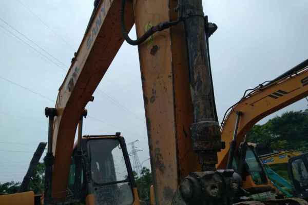 重庆出售转让二手5000小时2012年三一重工SY135C挖掘机
