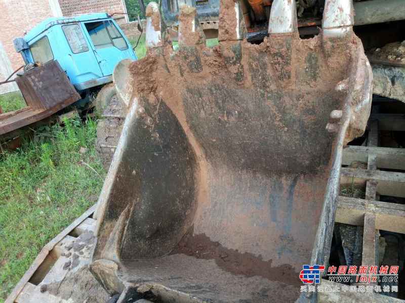 江西出售转让二手16000小时2009年日立ZX120挖掘机