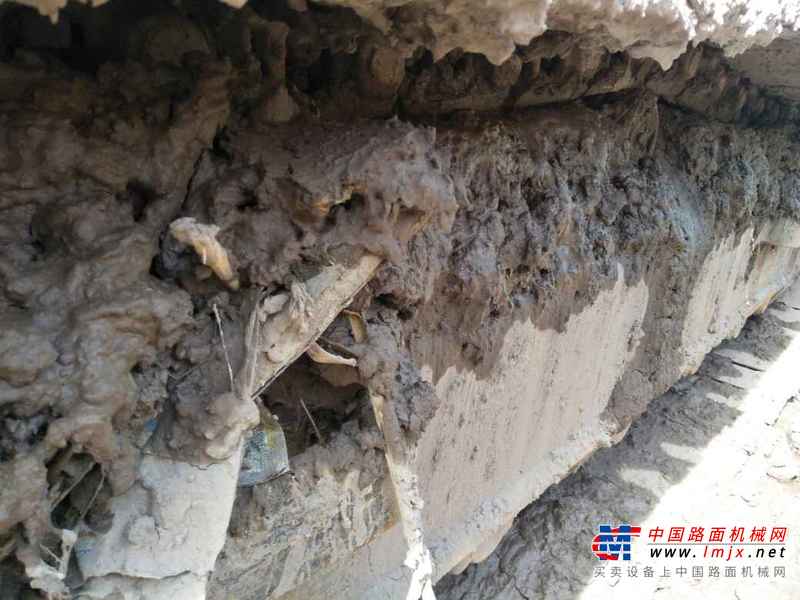 重庆出售转让二手10000小时2010年现代R150LC挖掘机