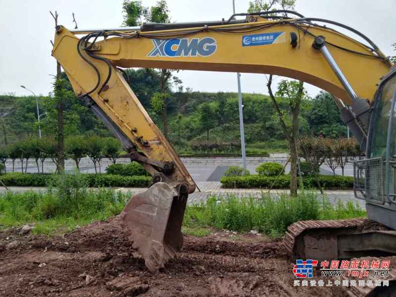 重庆出售转让二手5000小时2013年徐工XE215C挖掘机