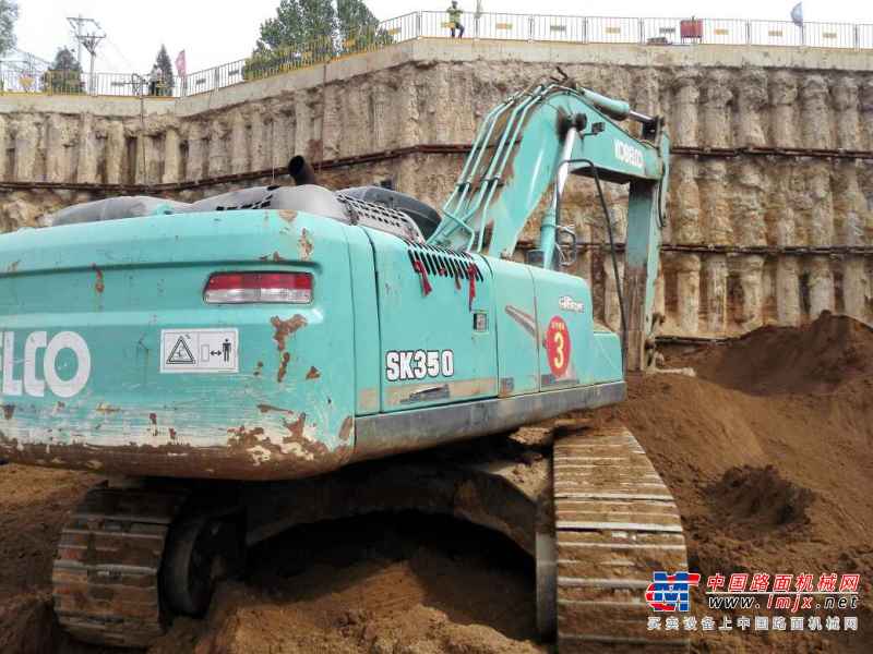 辽宁出售转让二手15000小时2008年神钢SK350LC挖掘机