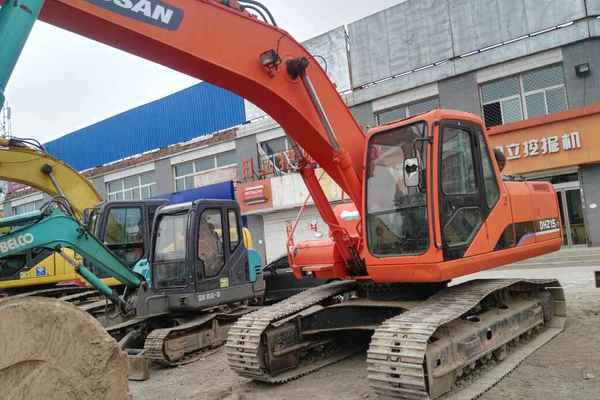 山西出售转让二手4000小时2011年斗山DH215挖掘机