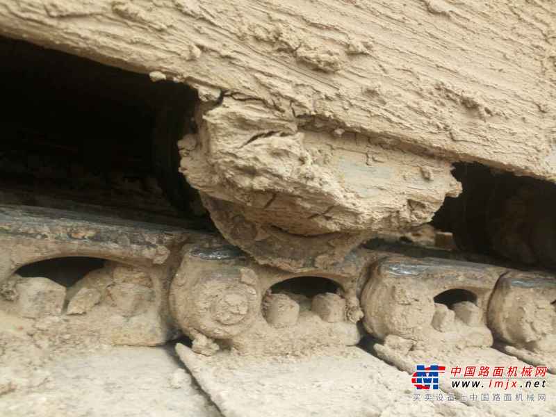 河北出售转让二手8000小时2012年龙工LG6060D挖掘机