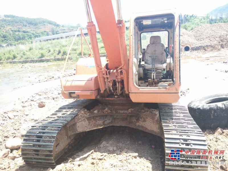 云南出售转让二手8714小时2009年斗山DH220LC挖掘机
