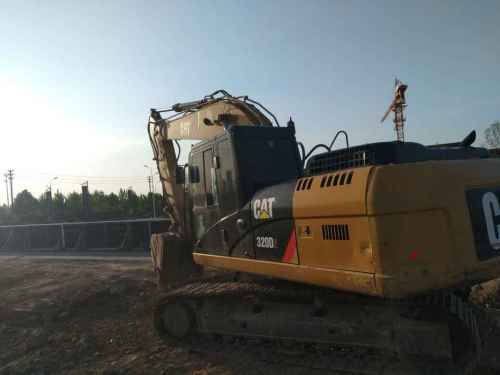 山东出售转让二手8000小时2013年卡特彼勒320D挖掘机