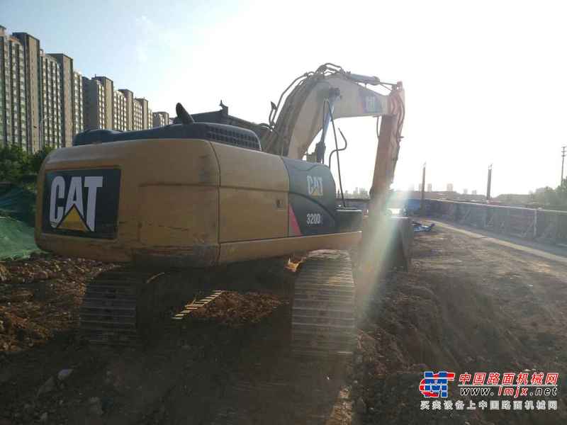 山东出售转让二手8000小时2013年卡特彼勒320D挖掘机