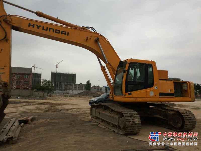 河北出售转让二手9000小时2009年现代R305LC挖掘机