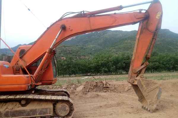 山西出售转让二手13000小时2007年斗山DH220LC挖掘机