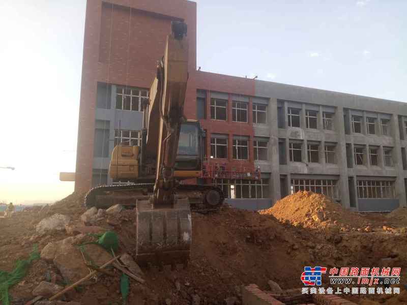 山东出售转让二手9000小时2011年卡特彼勒320D挖掘机