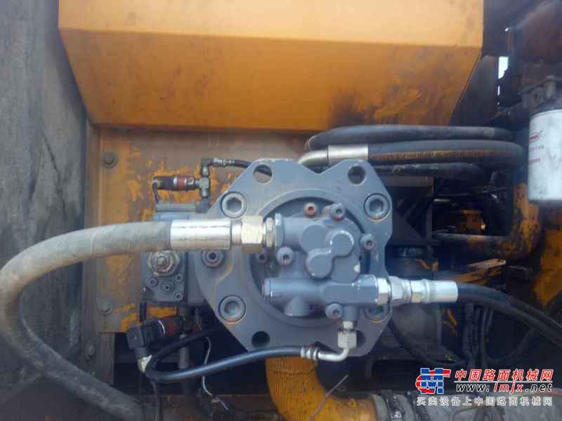 江西出售转让二手8600小时2011年龙工LG6235挖掘机