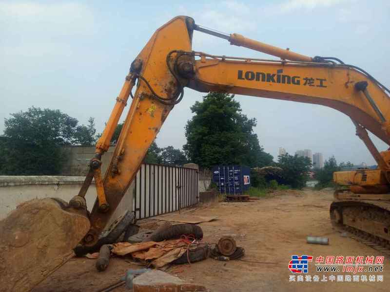 江西出售转让二手8600小时2011年龙工LG6235挖掘机