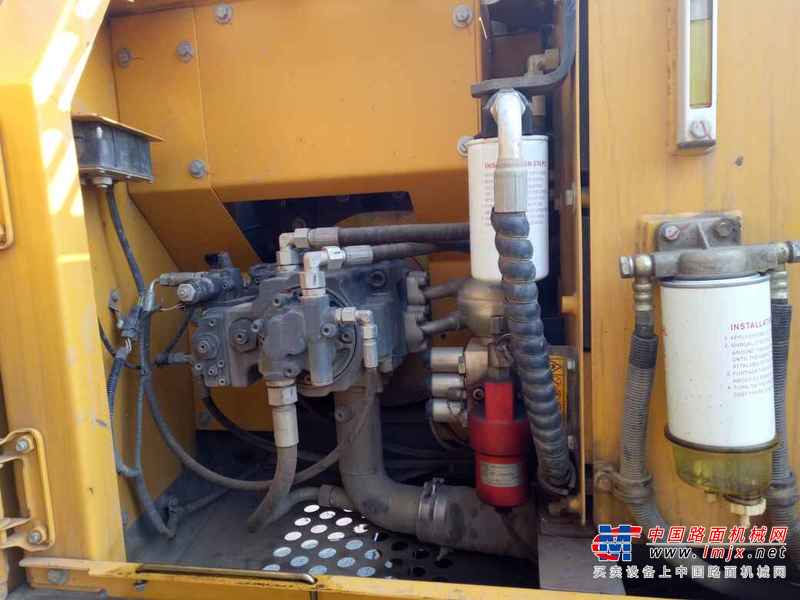 四川出售转让二手3000小时2015年徐工XE150D挖掘机